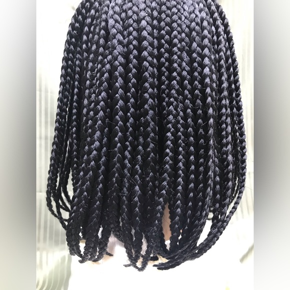 Outre Box Braid Bob 12" - Picture 2 of 8